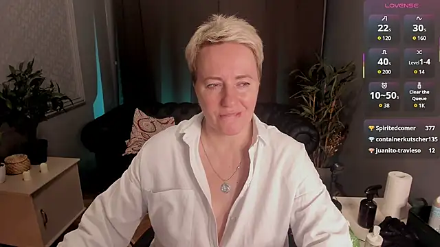 Nika_Smit Adlı Modelin Canlı XXX Sohbeti