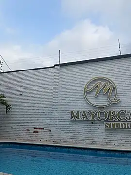 EmmaJhoons' Live XXX Chat