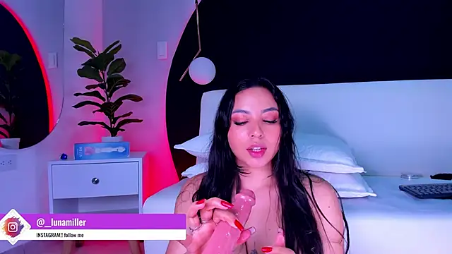 Czat XXX na żywo – lunamiller_01