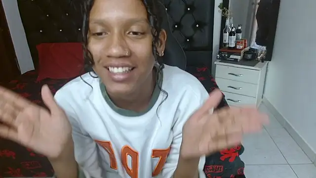 Czat XXX na żywo – Luna_Ebony_