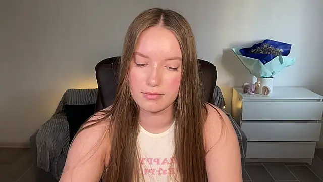 EvaMaddison Adlı Modelin Canlı XXX Sohbeti