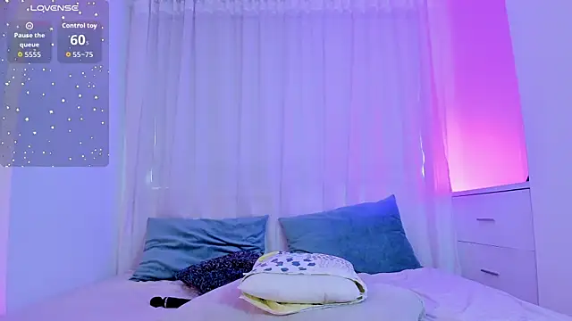 Онлайн чат XXX KamileBlake