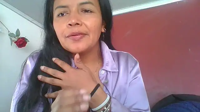 แชท XXX สดของ DianaOchoa_