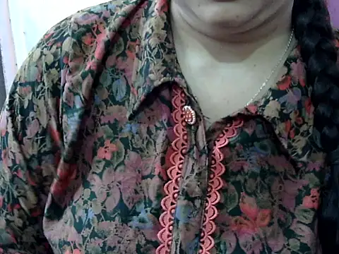 Cute_Aliyaa Chat XXX in diretta