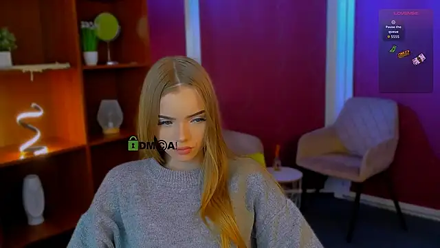 Онлайн чат XXX maddy_moah