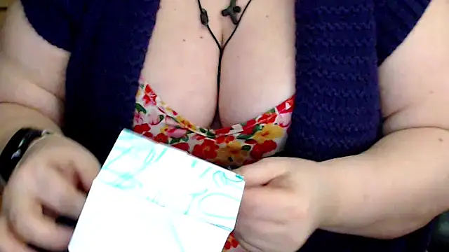 mayasmithn Live XXX chat