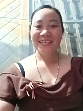 Lindxx-hot Chat XXX in diretta