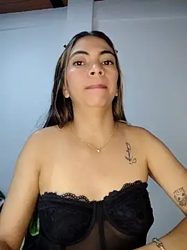 แชท XXX สดของ Evangeline_Bonnet