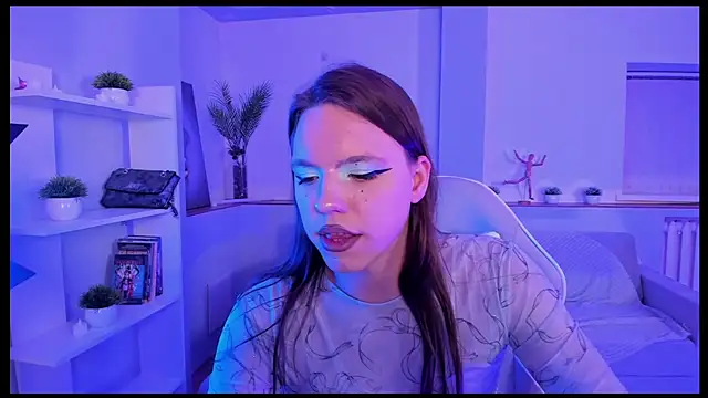 Show modela Madison_dolly na web-kameri