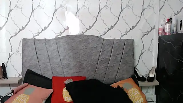 VIOLETTA-HOT: онлайн-с екс-чат