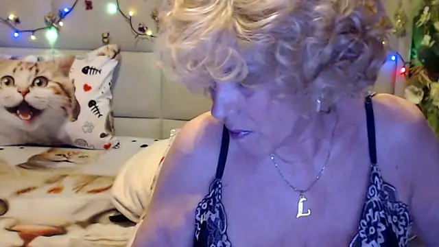 Chat XXX en directo de HappyWomanOn