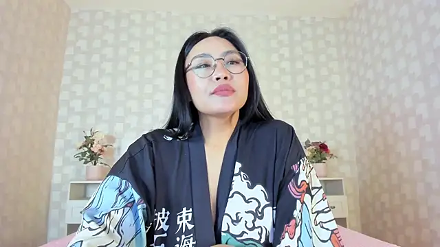 NatsumiHun's Live XXX Chat