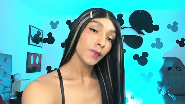 โชว์เว็บแคมของ AdharaSkinny_