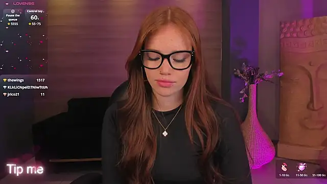 Chat +18 de CorinneRusso ao vivo