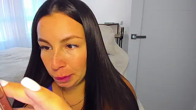 Chat +18 de AvisFlowers ao vivo