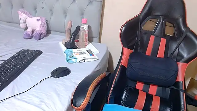 Chatroom XXX en direct de massive_booty25