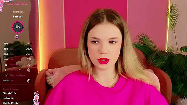 Chat +18 de KellyHayden ao vivo