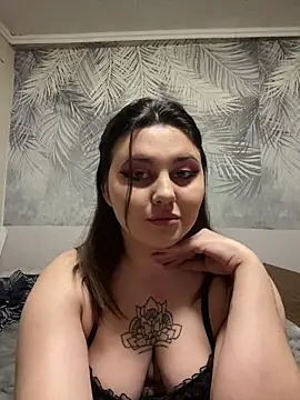 LinaSherman Show in webcam