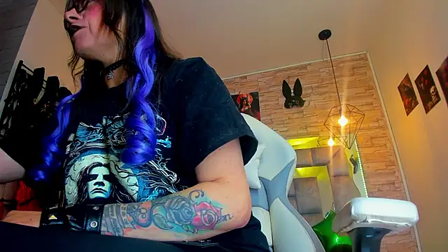 Evangelinejoness_'s Live XXX Chat