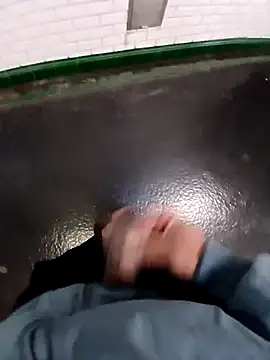 Mikaaa97 在線直播表演