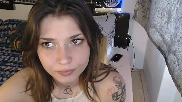 Živý XXX chat AlienforTwenty