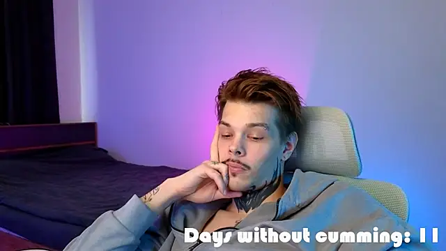 DENIS_HERE 网络视讯表演