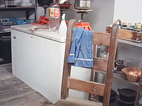 hornyhippies0080: онлайн-секс-чат