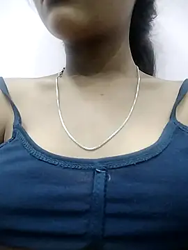 Chat +18 de Karishma_88 ao vivo