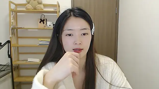 Mimi-cnbaby's Live XXX Chat