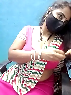 tamil_Vennila Chat XXX in diretta