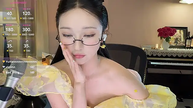 Molly00-'s Live XXX Chat