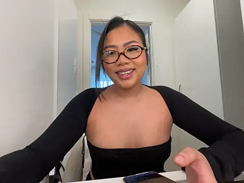 TitiTinyThai Webcamshow