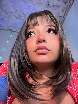 Chatroom XXX en direct de CharlotteMillers