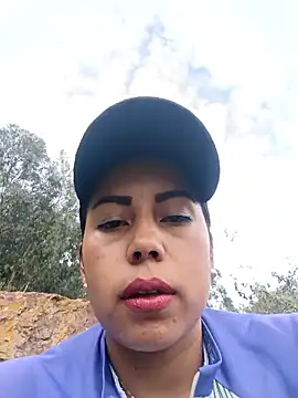 _andrea30 Adlı Modelin Canlı XXX Sohbeti