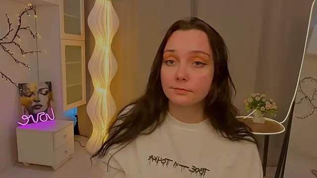 KaraNeagle's Live XXX Chat