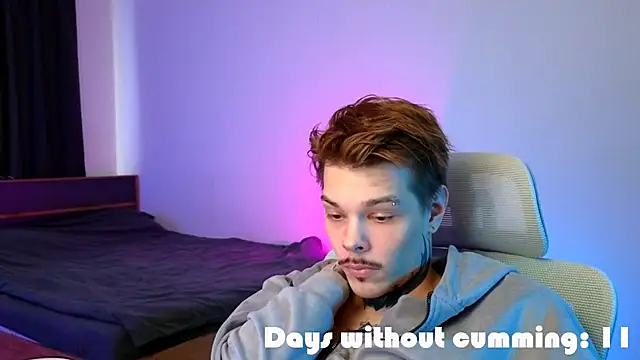 DENIS_HERE's Live XXX Chat