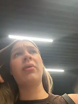 SashaCatt: онлайн-секс-чат