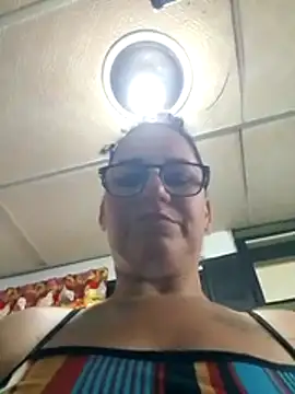 tugordita-hot Webcam show