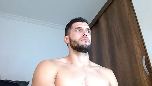 Noah_jhonsonn: διαδικτυακό σόου στην κάμερα