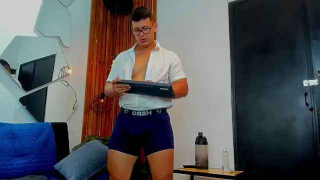 Вебкам-шоу RomanCroft