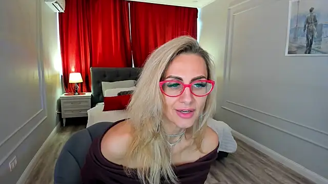 MuseOfStage Chat XXX in diretta