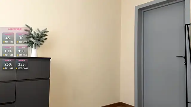 PledHoly's Live XXX Chat