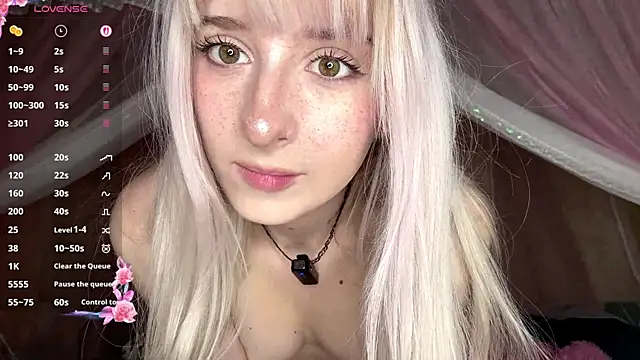 Chat XXX en directo de OnlyEva1