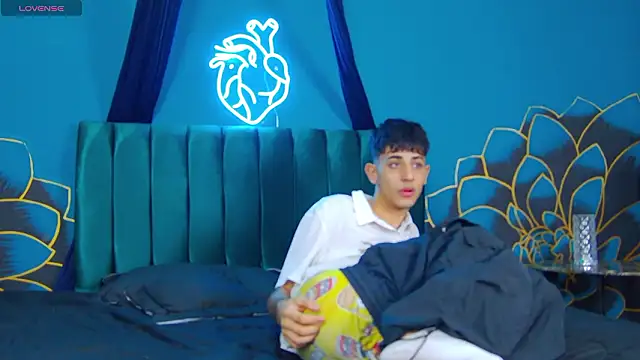 Martony_Storm: вебкам-шоу