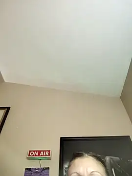 TheDime Chat XXX in diretta