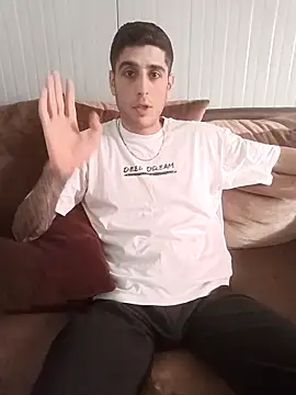 Chat +18 de arenn1997 ao vivo