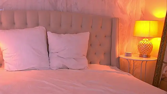 AshleyEvance Adlı Modelin Canlı XXX Sohbeti