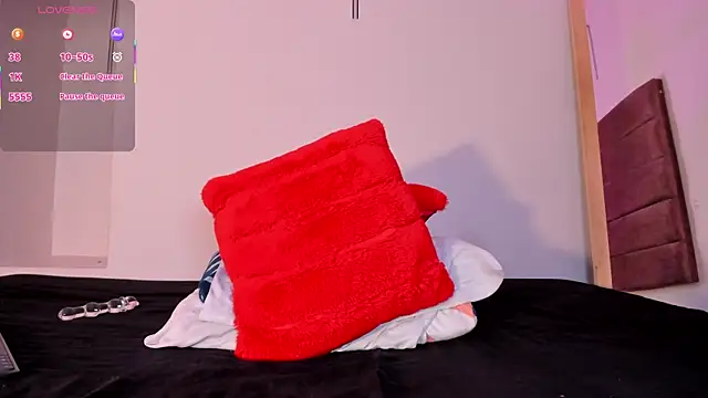 LittleVaale Chat XXX in diretta