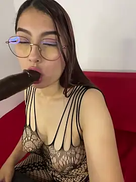 Sammy_Sweet01 Adlı Modelin Canlı XXX Sohbeti