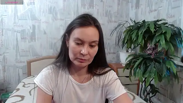 GinaQSoul Adlı Modelin Canlı XXX Sohbeti